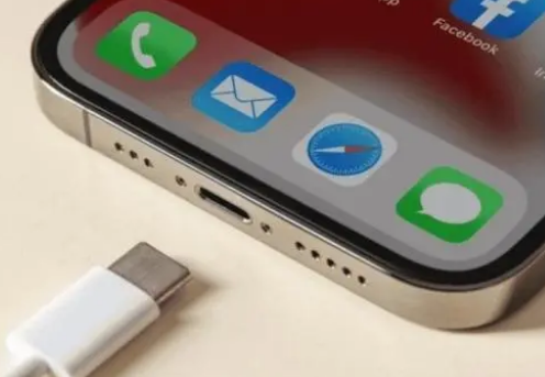 错那苹果15维修分享iPhone15改USB-C接口后能和安卓用户互借充电器吗 